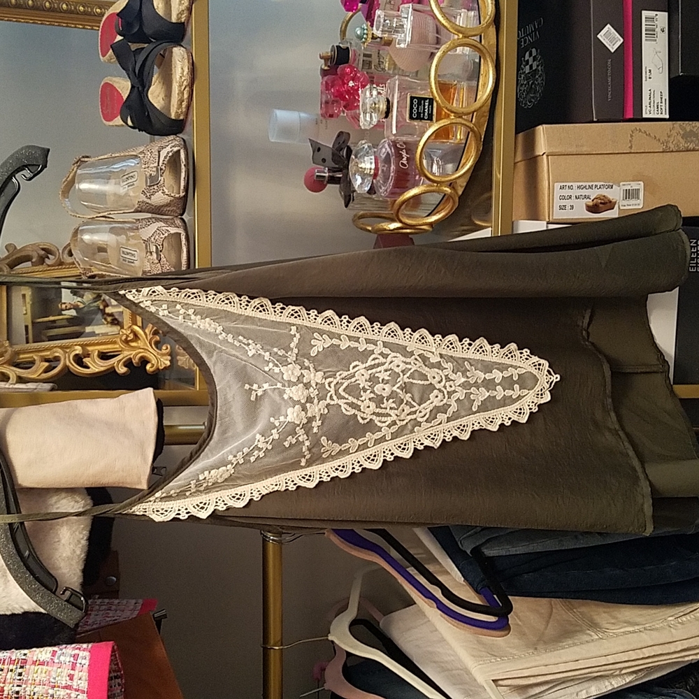 NWOT Bobeau- Silky Satin Lace Camisole
